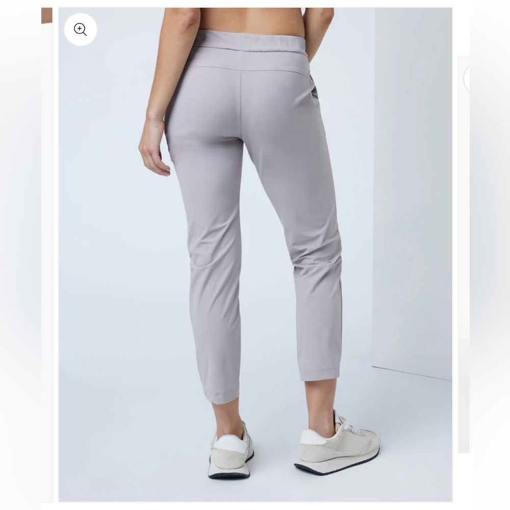 Vuori Women's Miles Ankle Pant Soft Pewter Small